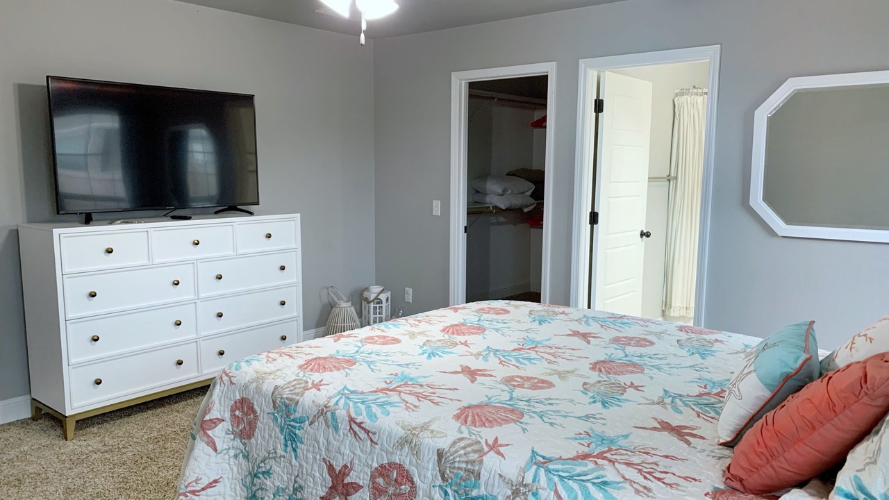 Photo of Bedroom in Carl Junction