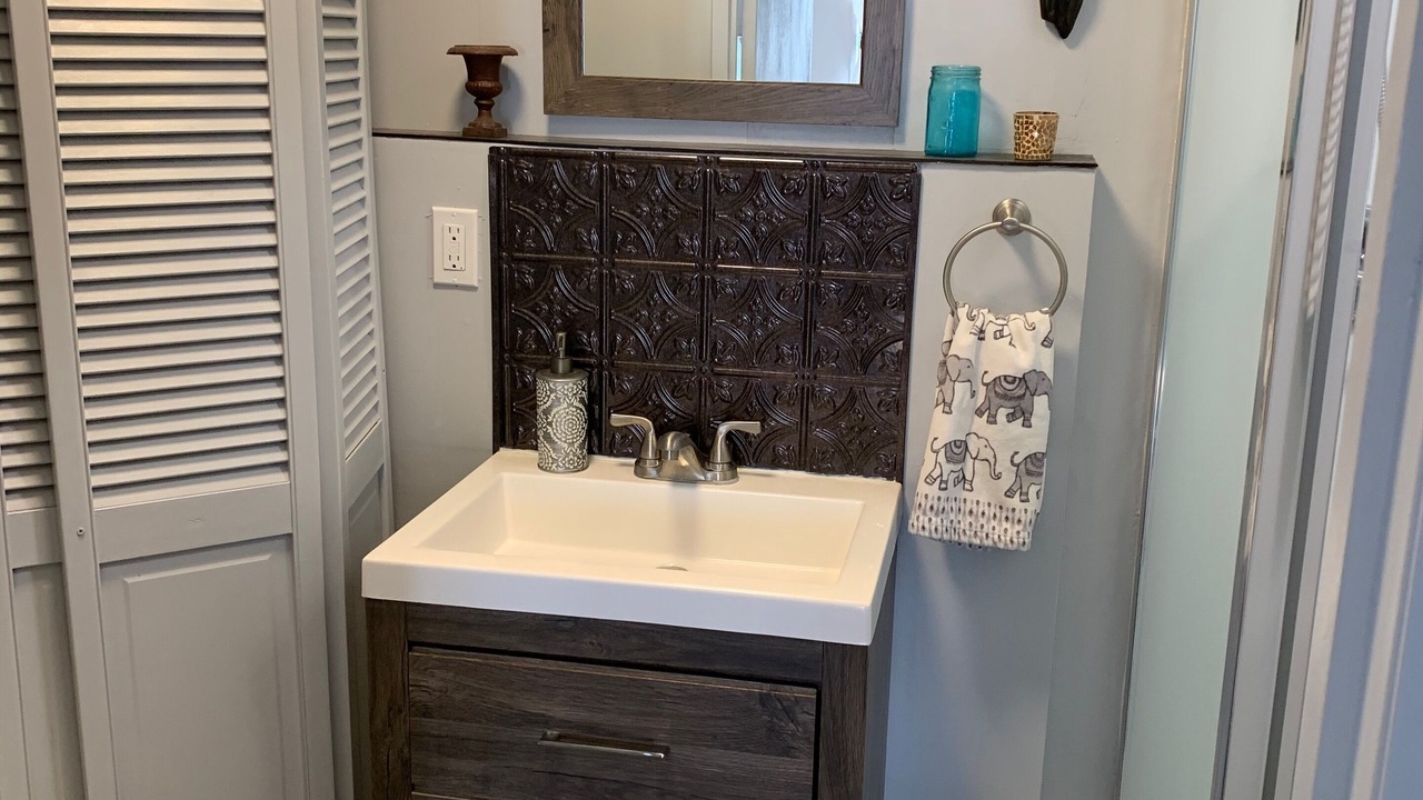 Photo of Bathroom in Retsil