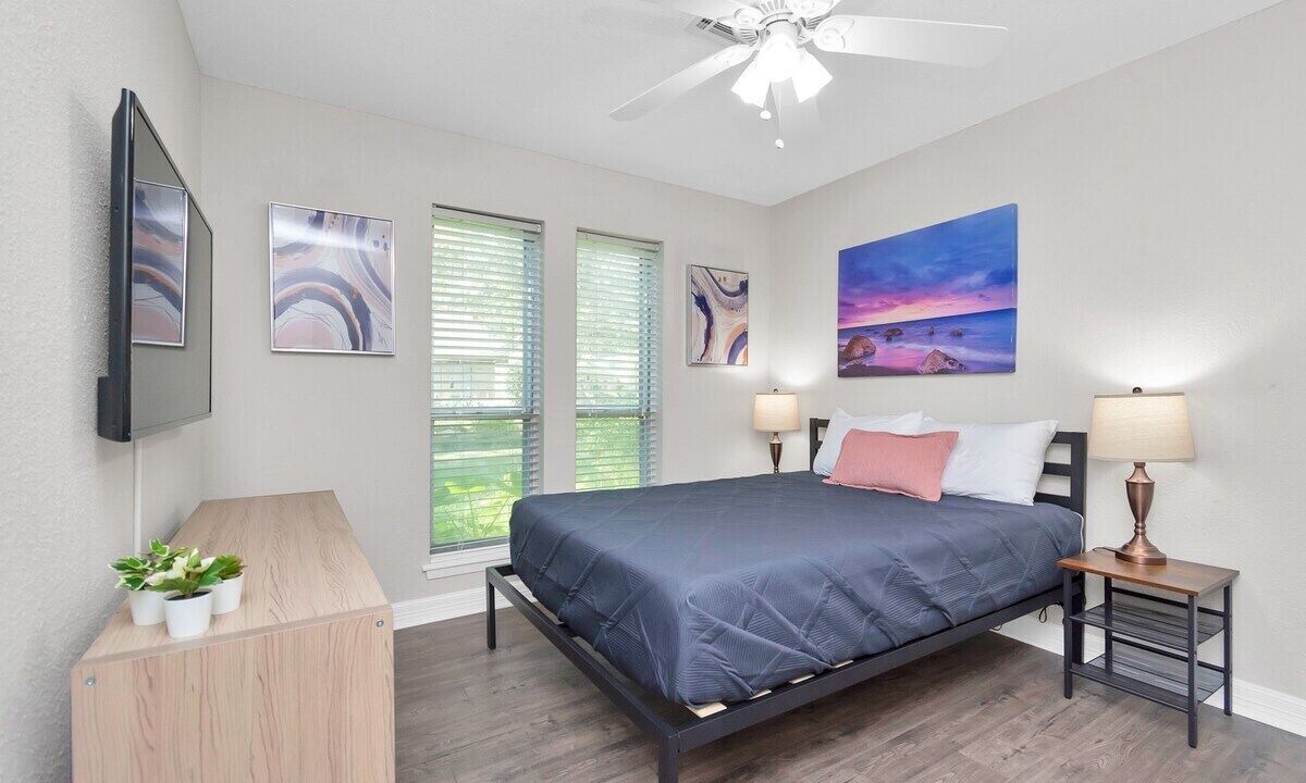 Photo of Bedroom in Kingwood