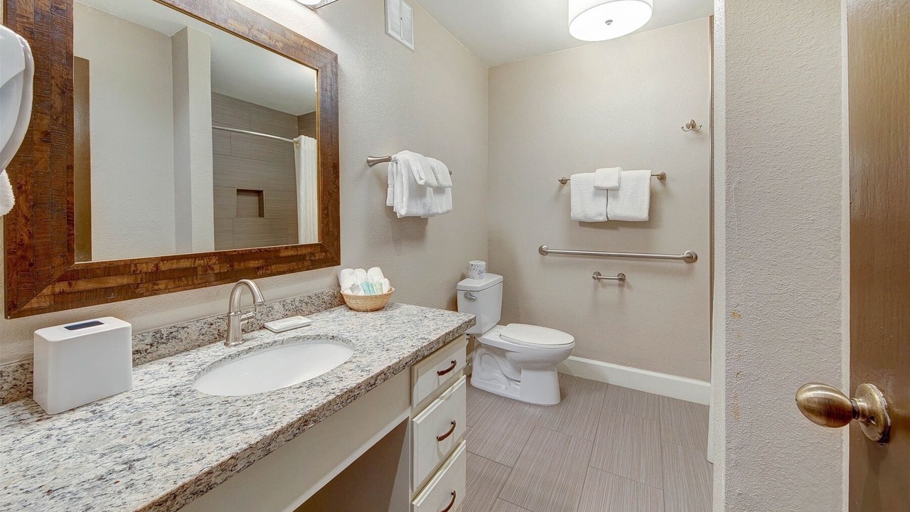 Photo of Bathroom in Kapaa