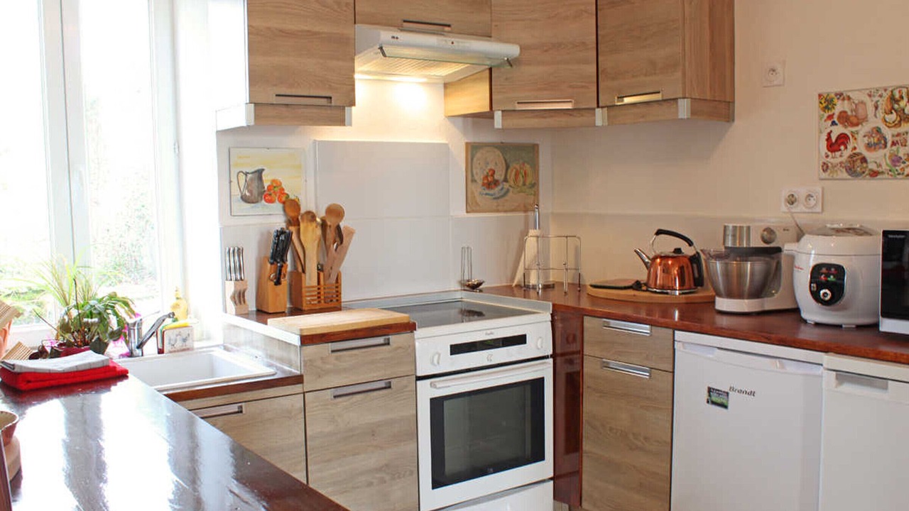 Photo of Kitchen in Louroux-de-Beaune