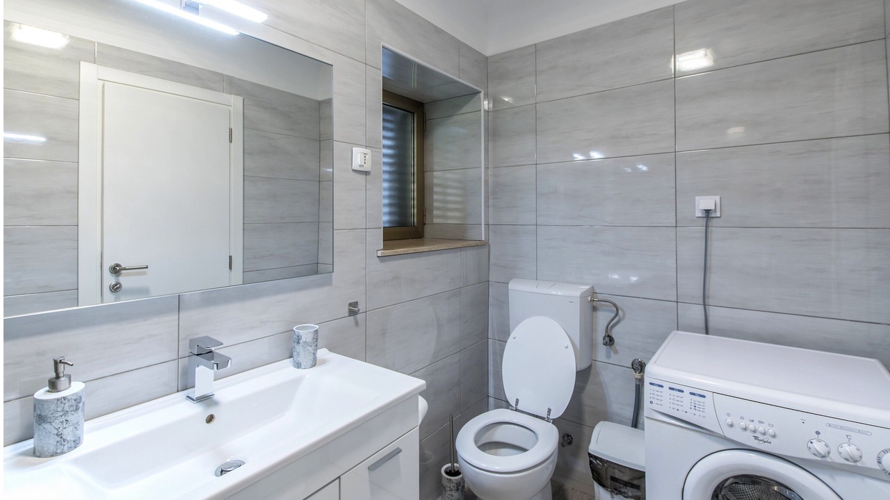 Photo of Bathroom in Murine