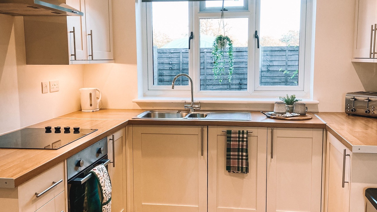 Photo of Kitchen in Godalming