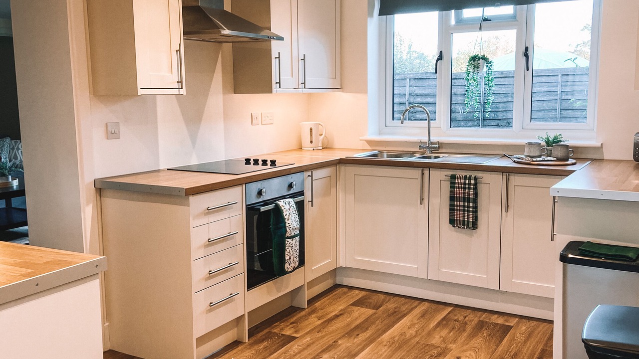 Photo of Kitchen in Godalming