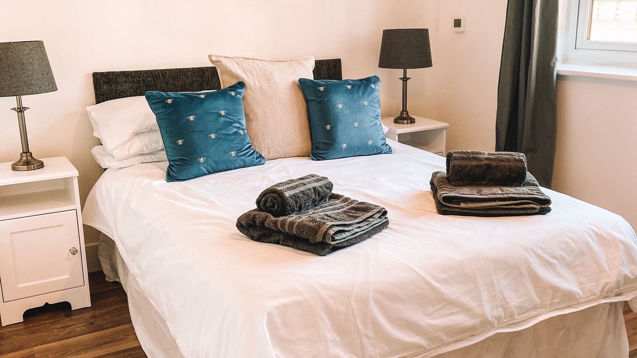 Photo of Bedroom in Godalming