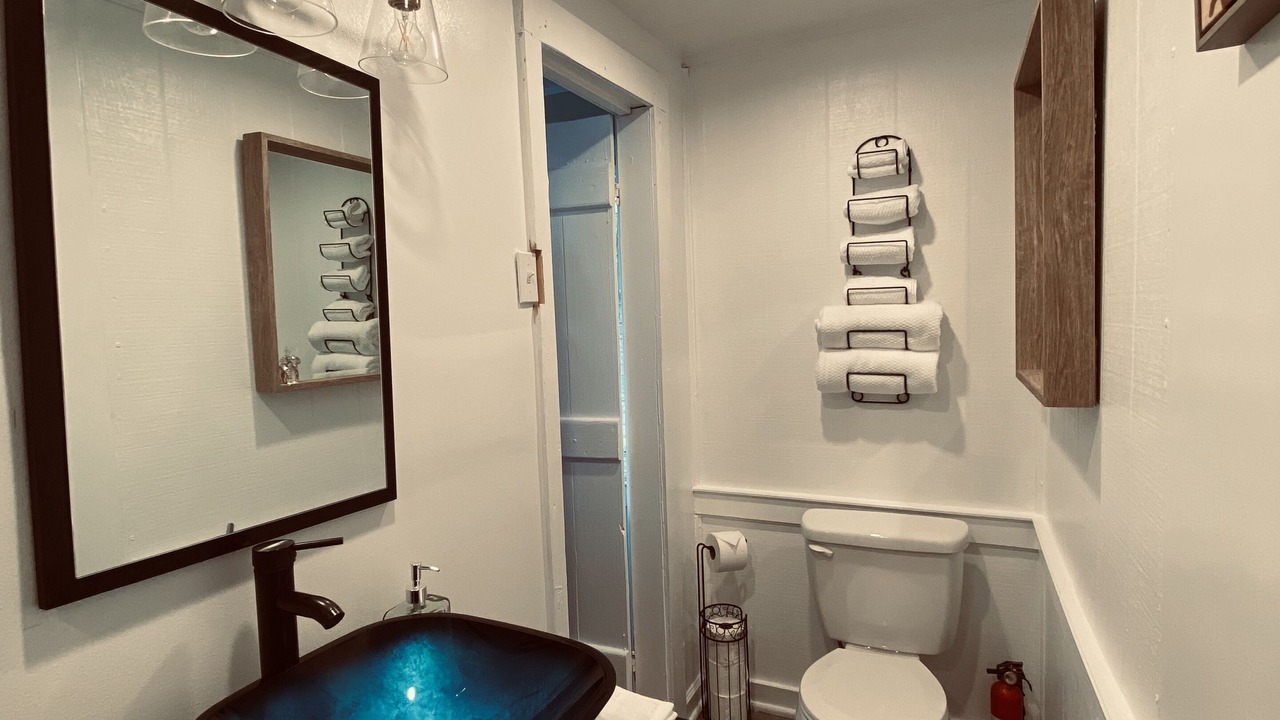 Photo of Bathroom in Lawrenceville
