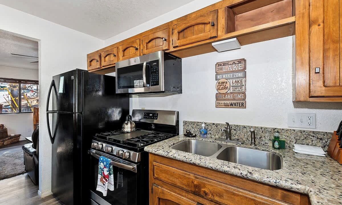 Photo of Kitchen in Summit Estates