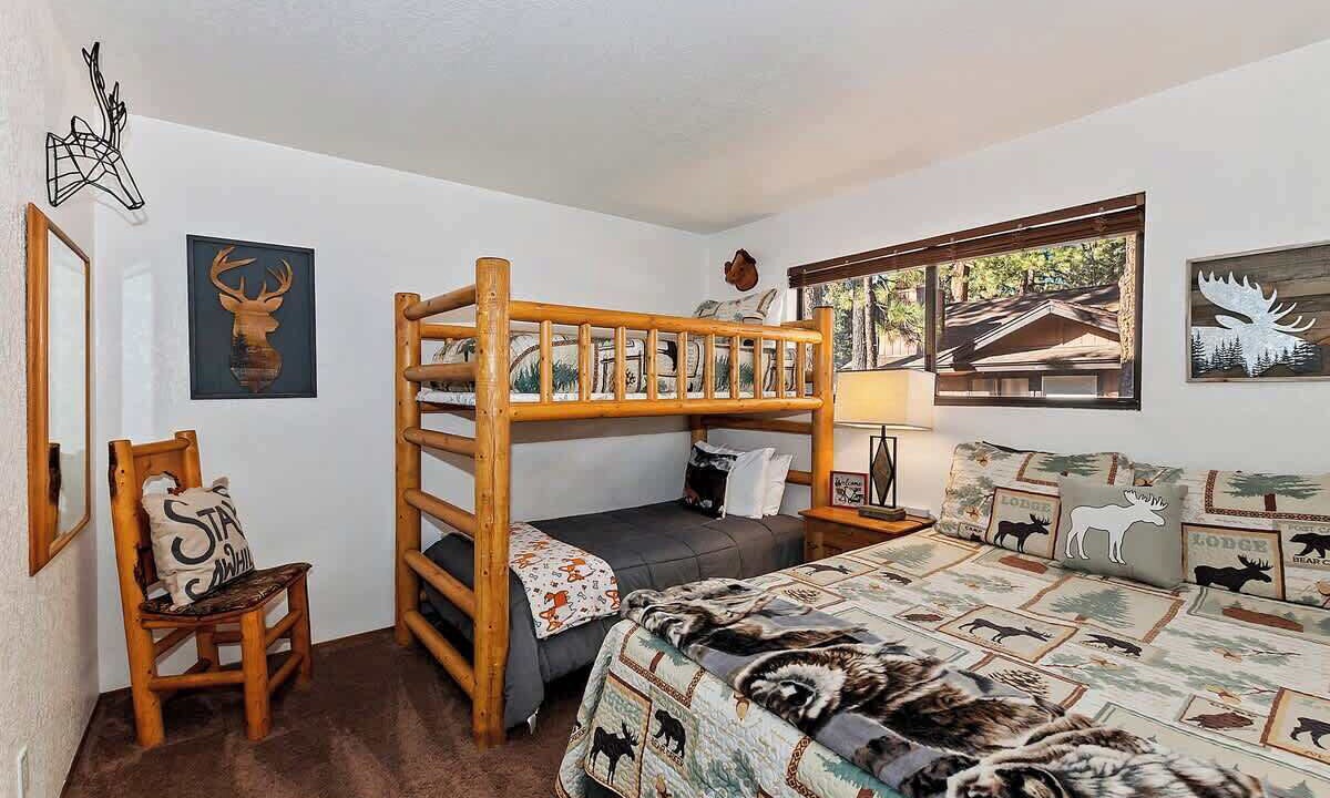 Photo of Bedroom in Summit Estates