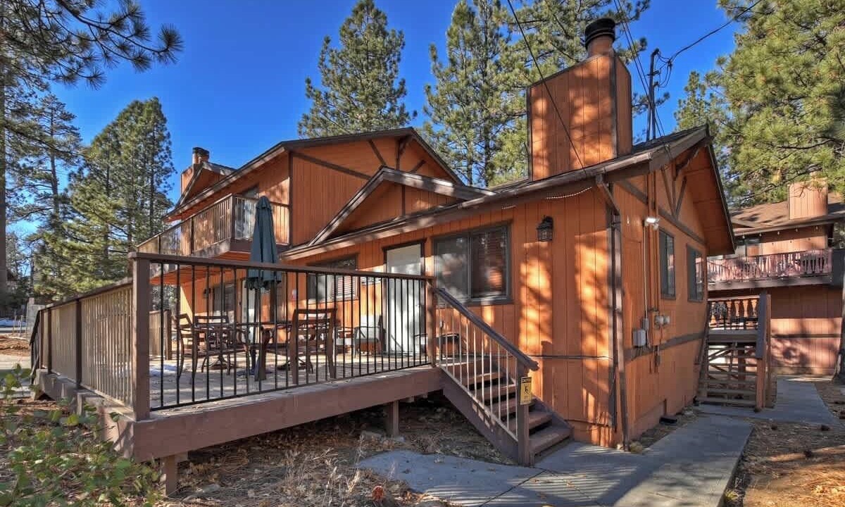 Photo of Outdoor in Summit Estates