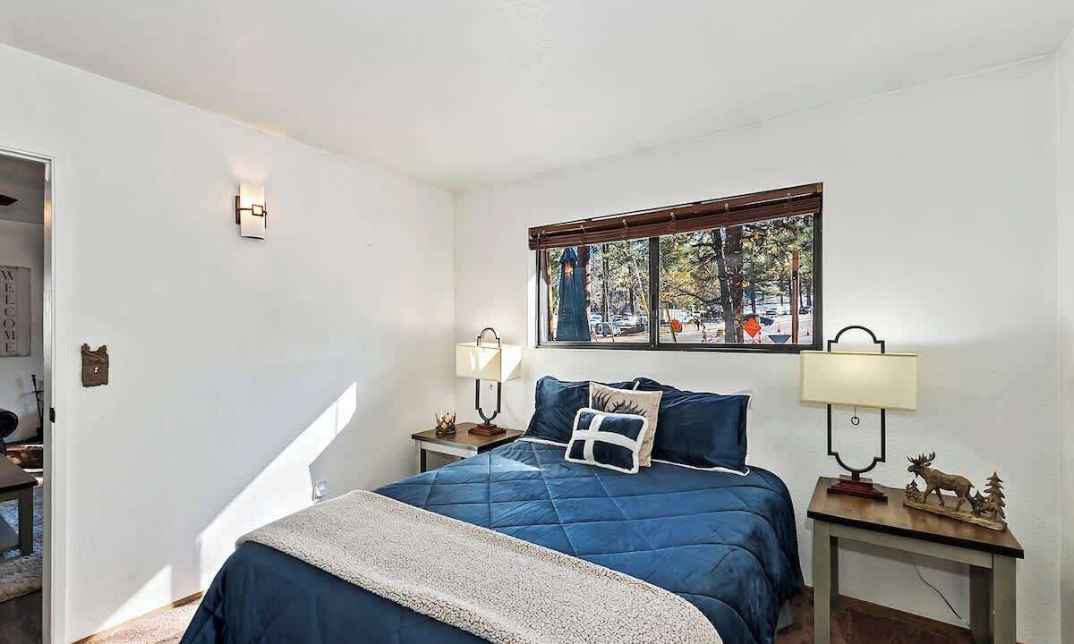 Photo of Bedroom in Summit Estates