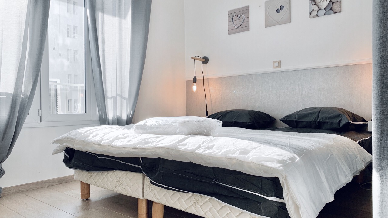 Photo of Bedroom in Secteur 4