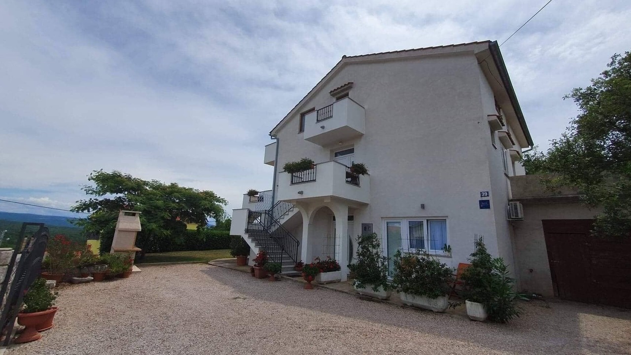 Photo of Outdoor in Salatic