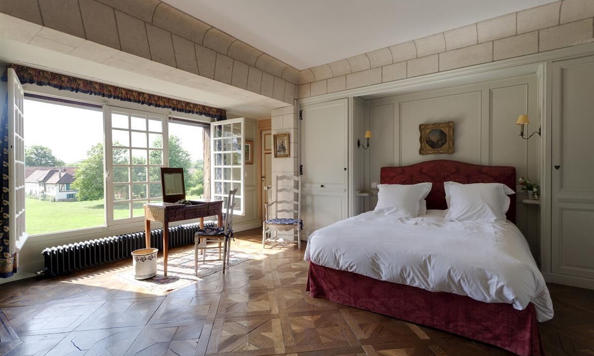 Photo of Bedroom in Les Chapelles-Bourbon