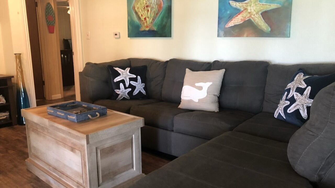 Photo of Livingroom in Larue