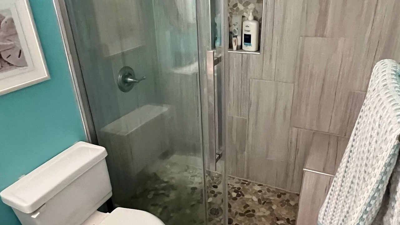 Photo of Bathroom in Larue