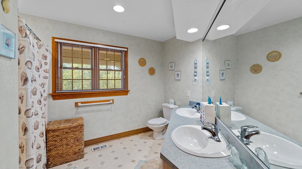 Photo of Bathroom in Pine Island