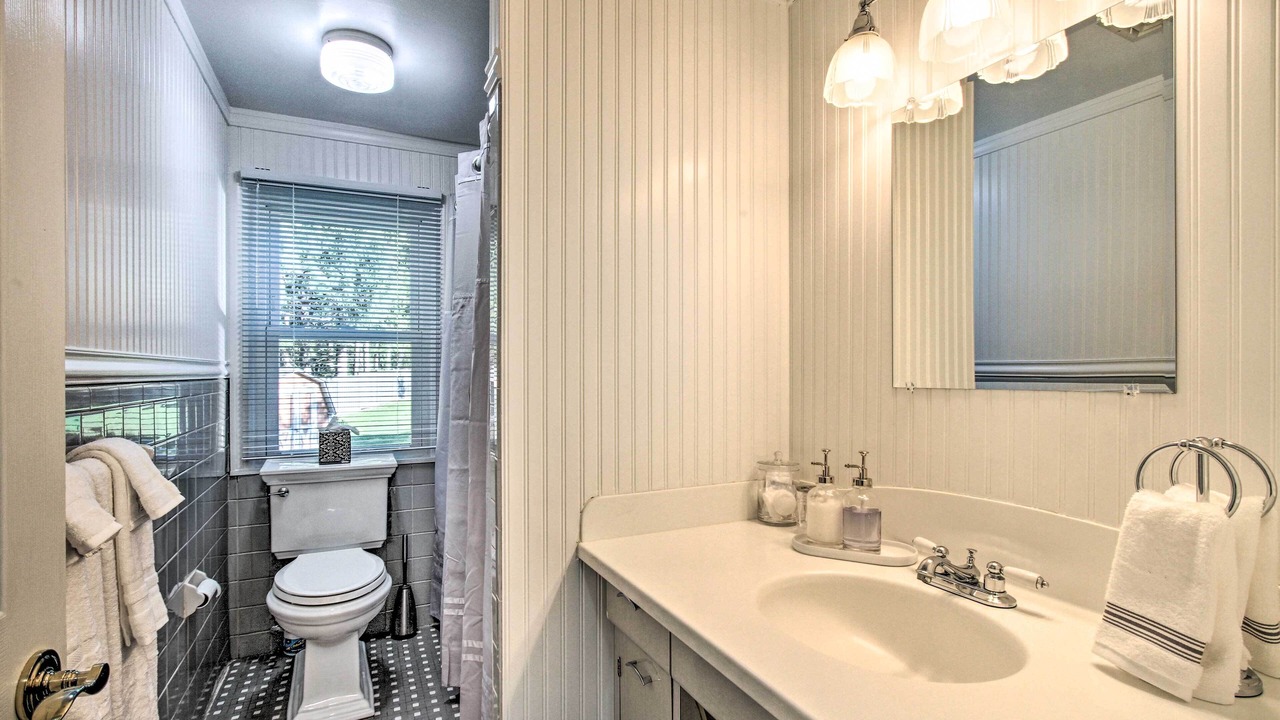 Photo of Bathroom in Wayne