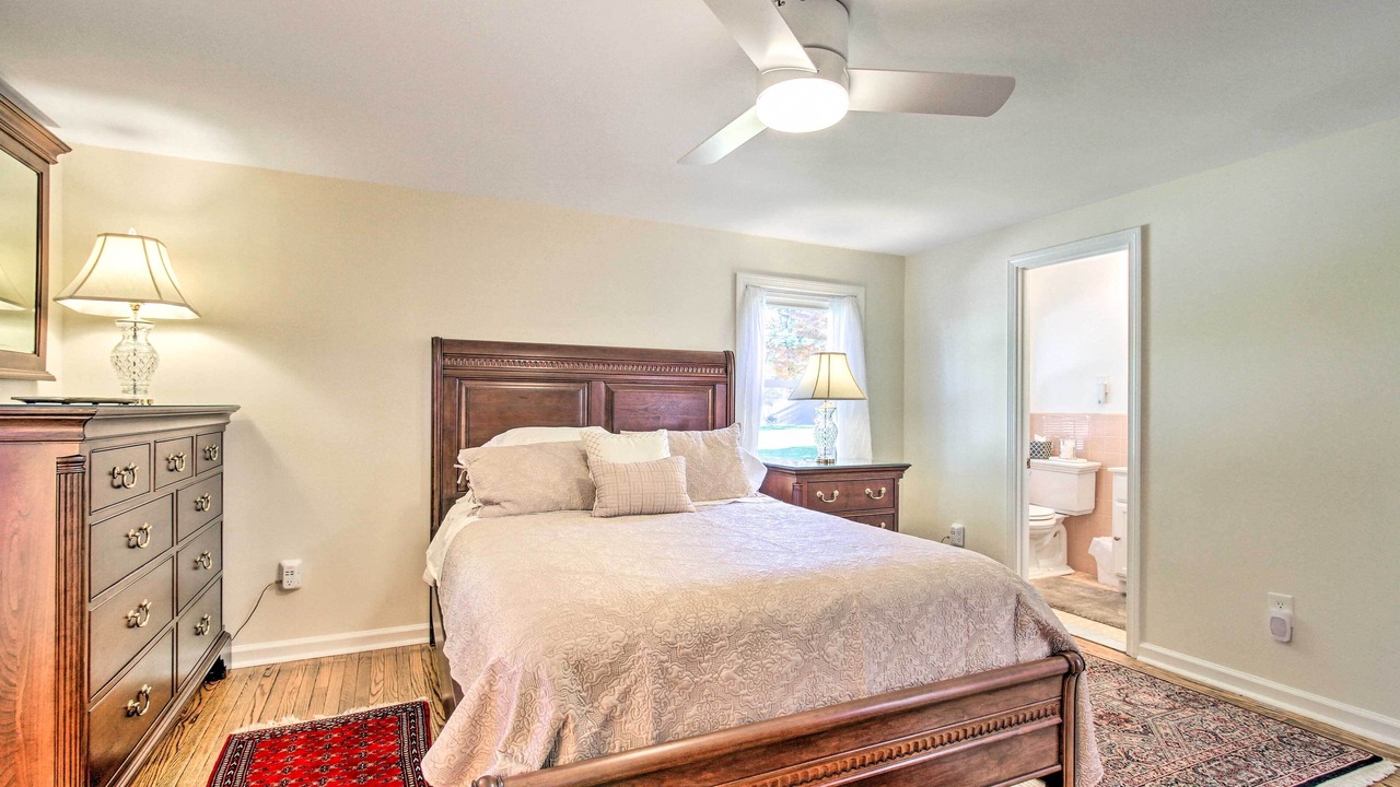 Photo of Bedroom in Wayne