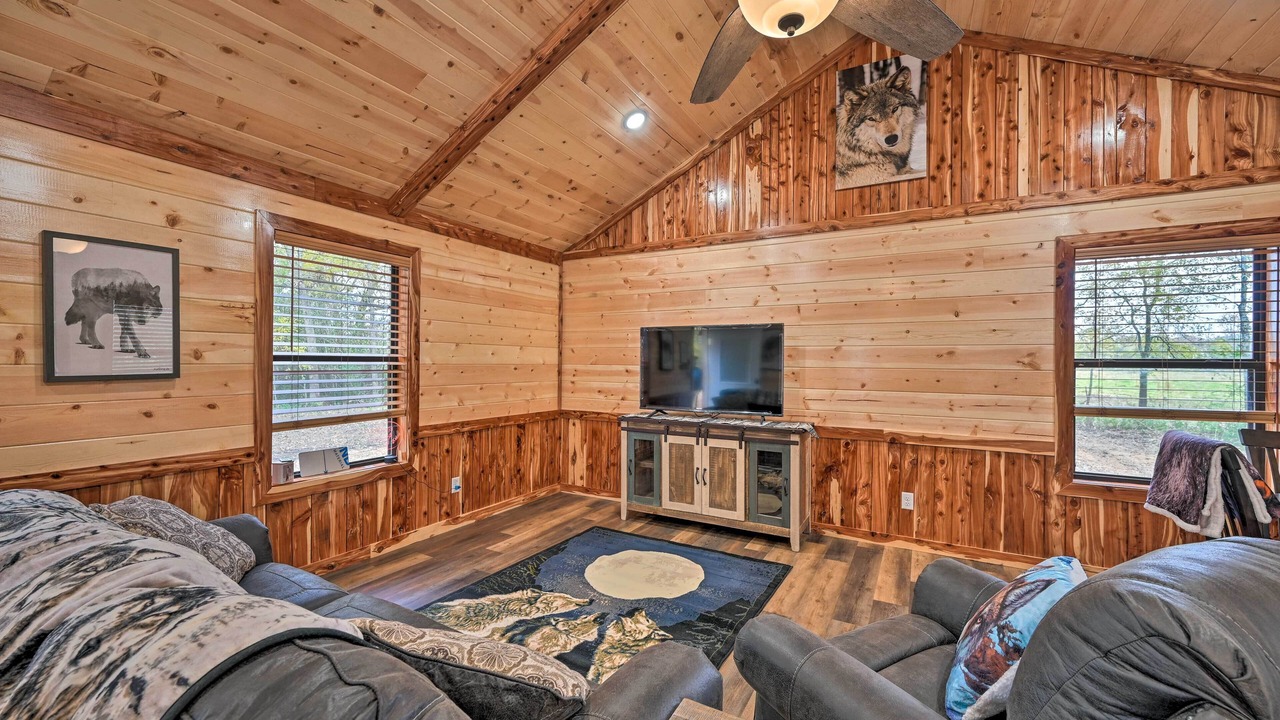 Photo of Bedroom in Broken Bow