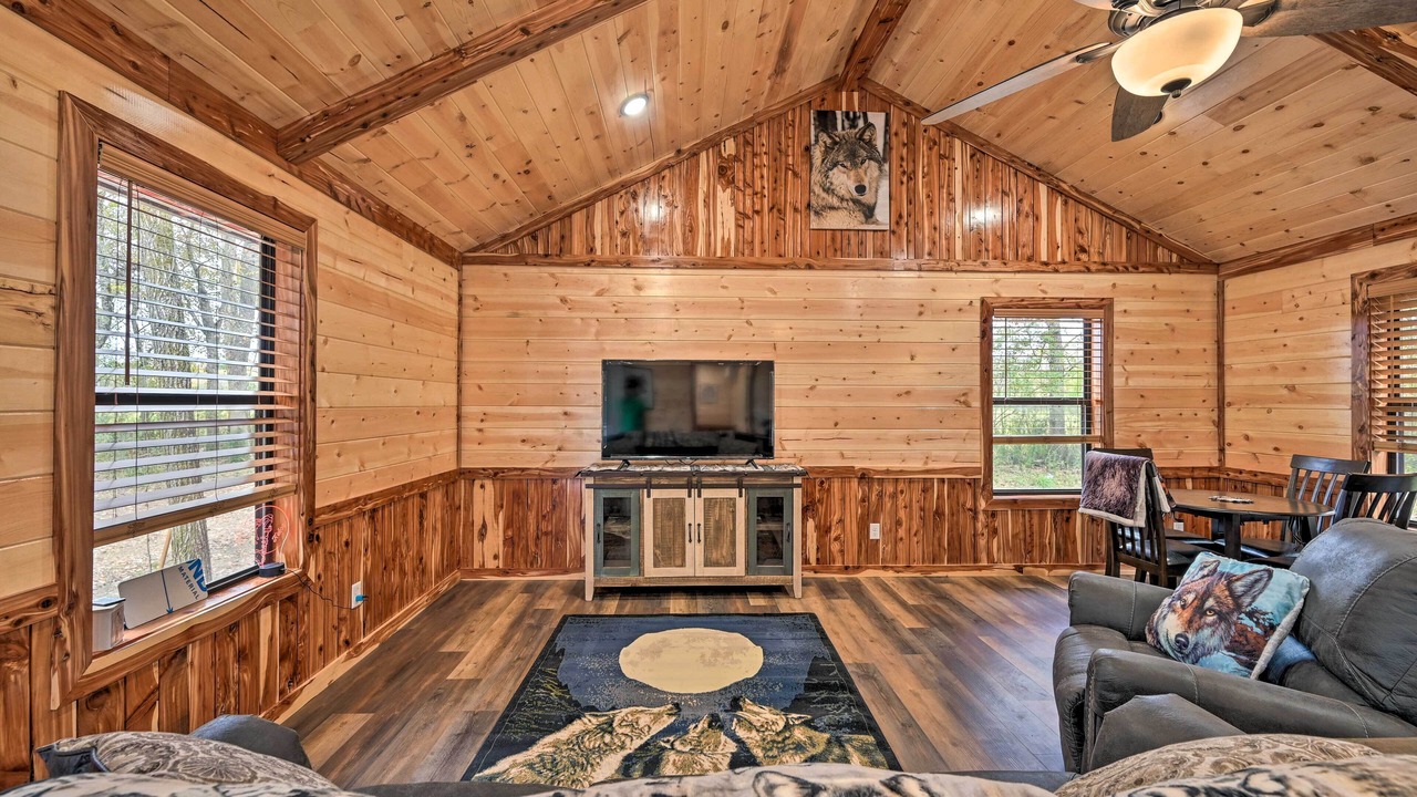 Photo of Livingroom in Broken Bow
