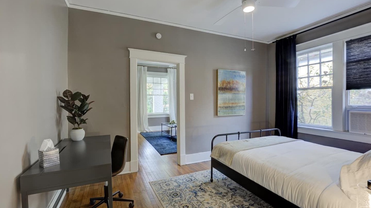 Photo of Bedroom in Midtown