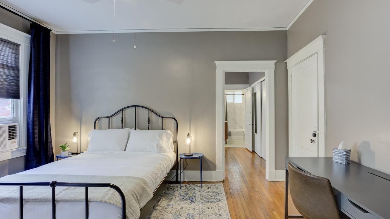 Photo of Bedroom in Midtown