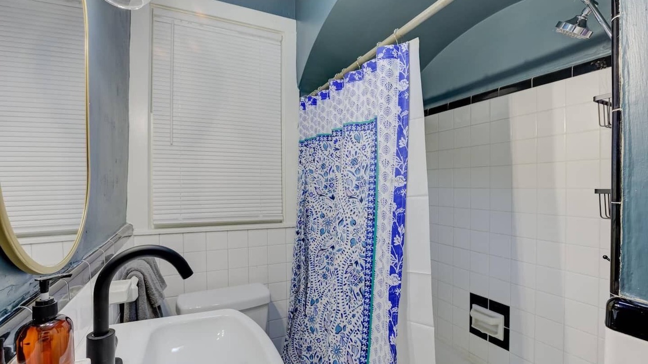 Photo of Bathroom in Midtown