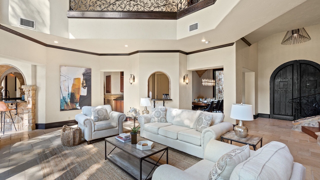 Photo of Livingroom in Manana West