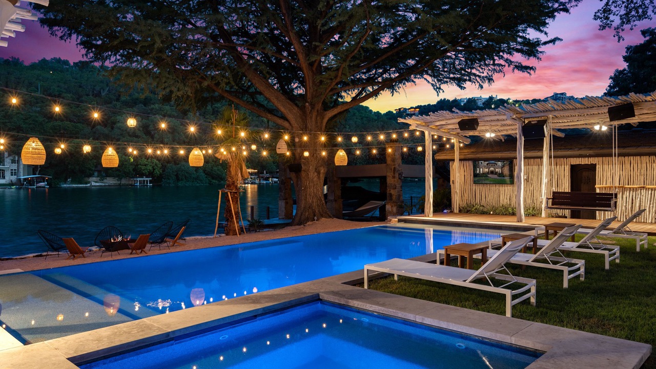 Photo of Outdoor in Manana West