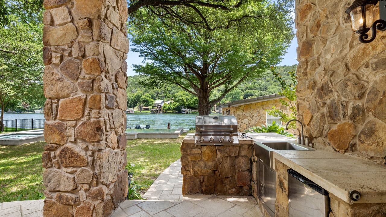 Photo of Patio Balcony in Manana West