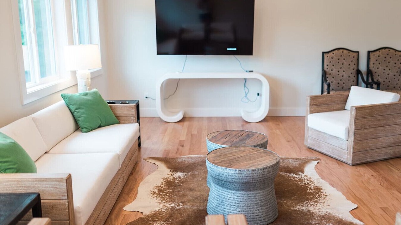 Photo of Livingroom in Knoxville