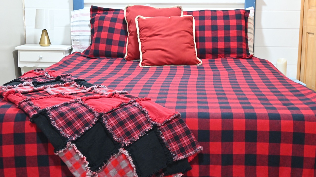 Photo of Bedroom in Lake of Bays