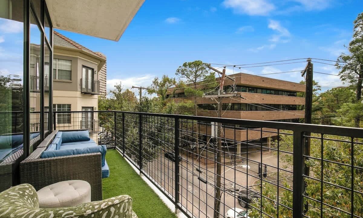Photo of Patio Balcony in Uptown