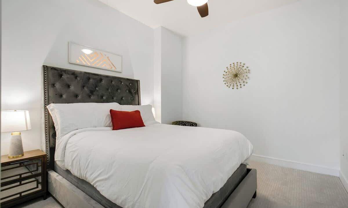 Photo of Bedroom in Uptown