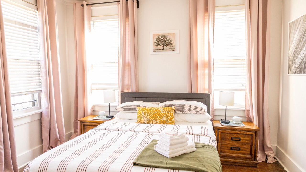 Photo of Bedroom in Central Gardens