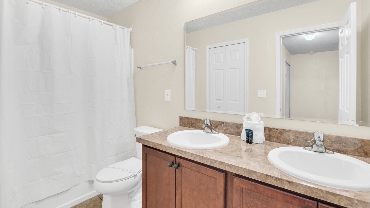 Photo of Bathroom in Crystal Cove