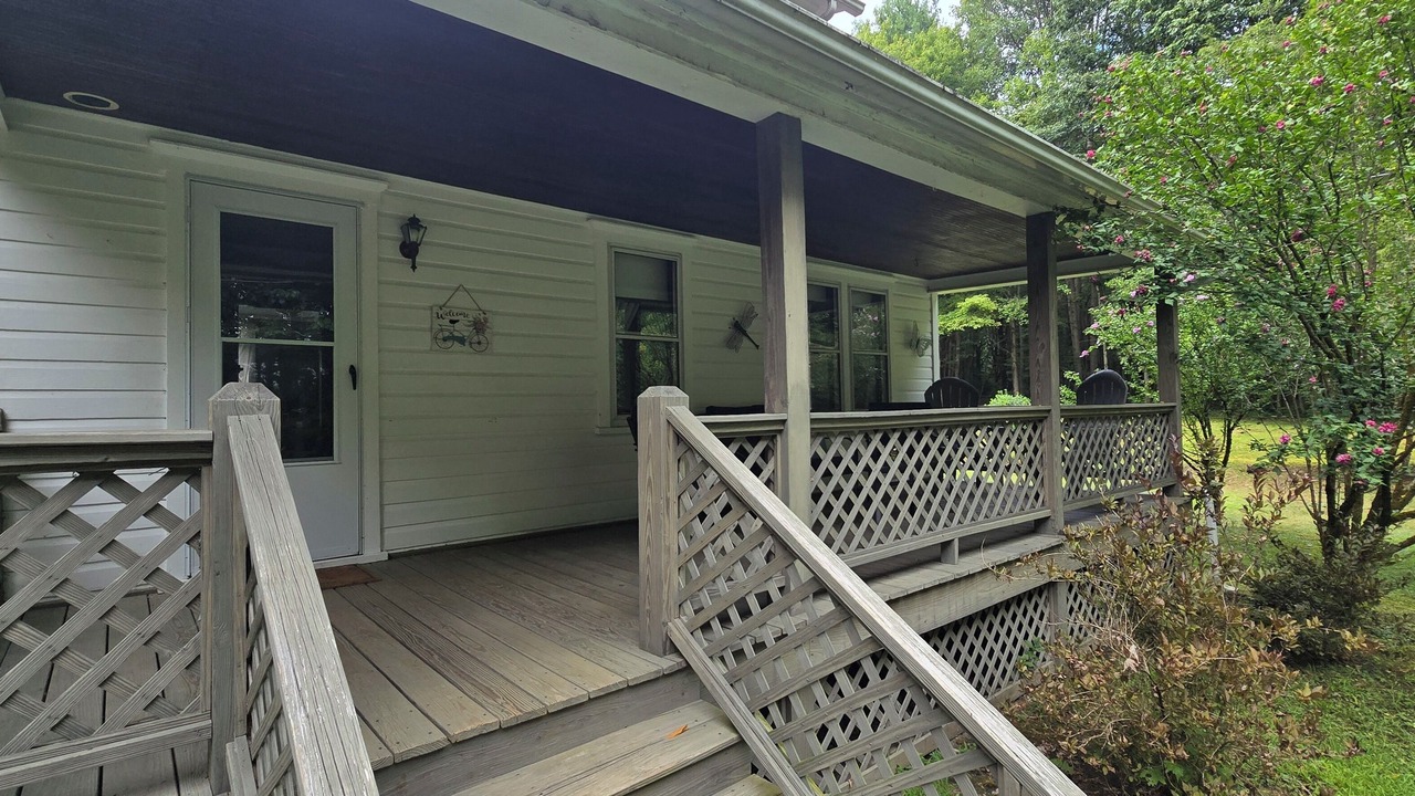 Photo of Patio Balcony in Lucinda