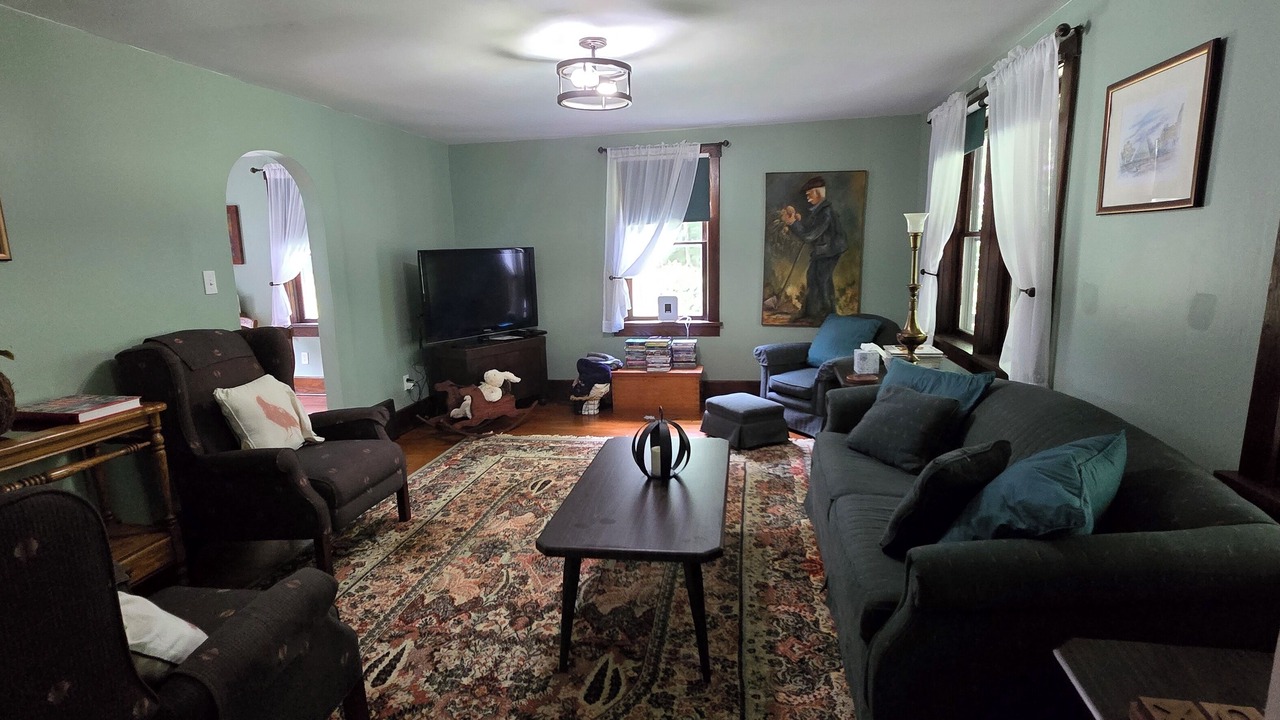 Photo of Livingroom in Lucinda