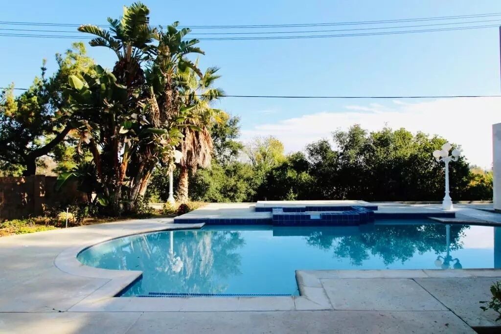 Photo of Outdoor in Canoga Park