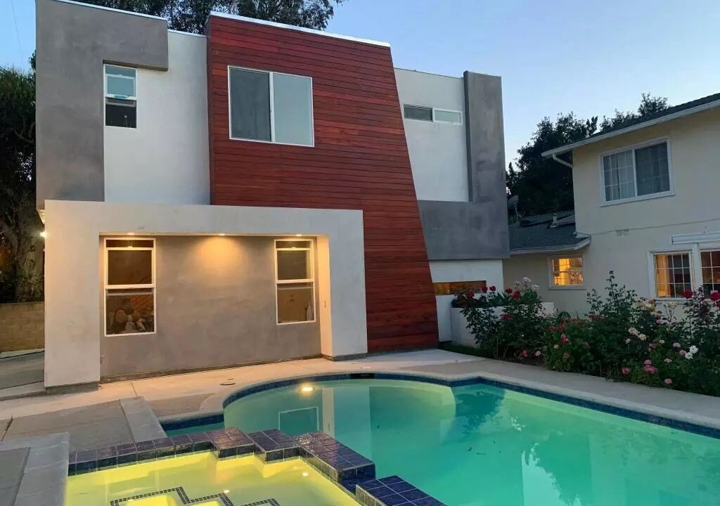 Photo of Outdoor in Canoga Park
