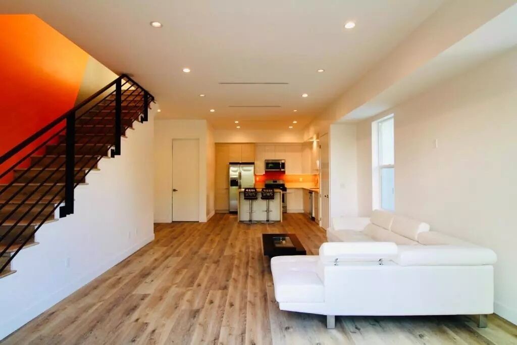 Photo of Livingroom in Canoga Park