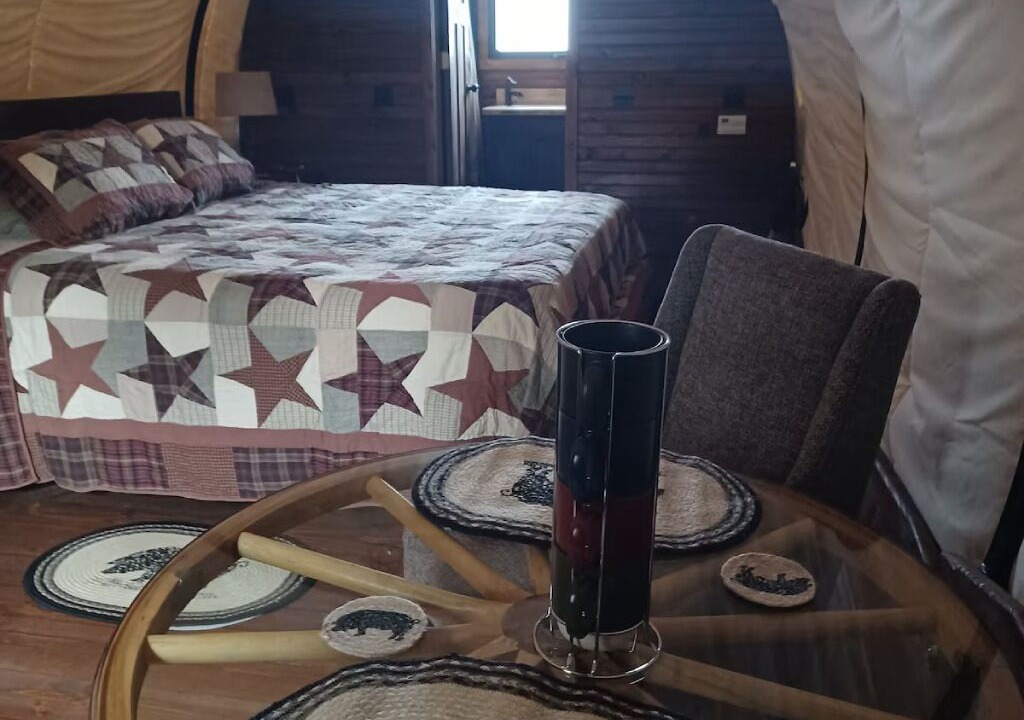 Photo of Others in Putnam Hall