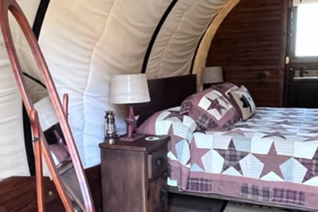 Photo of Others in Putnam Hall