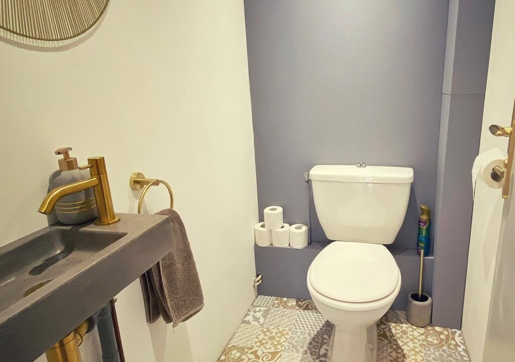 Photo of Bathroom in Chapelle-Guillaume