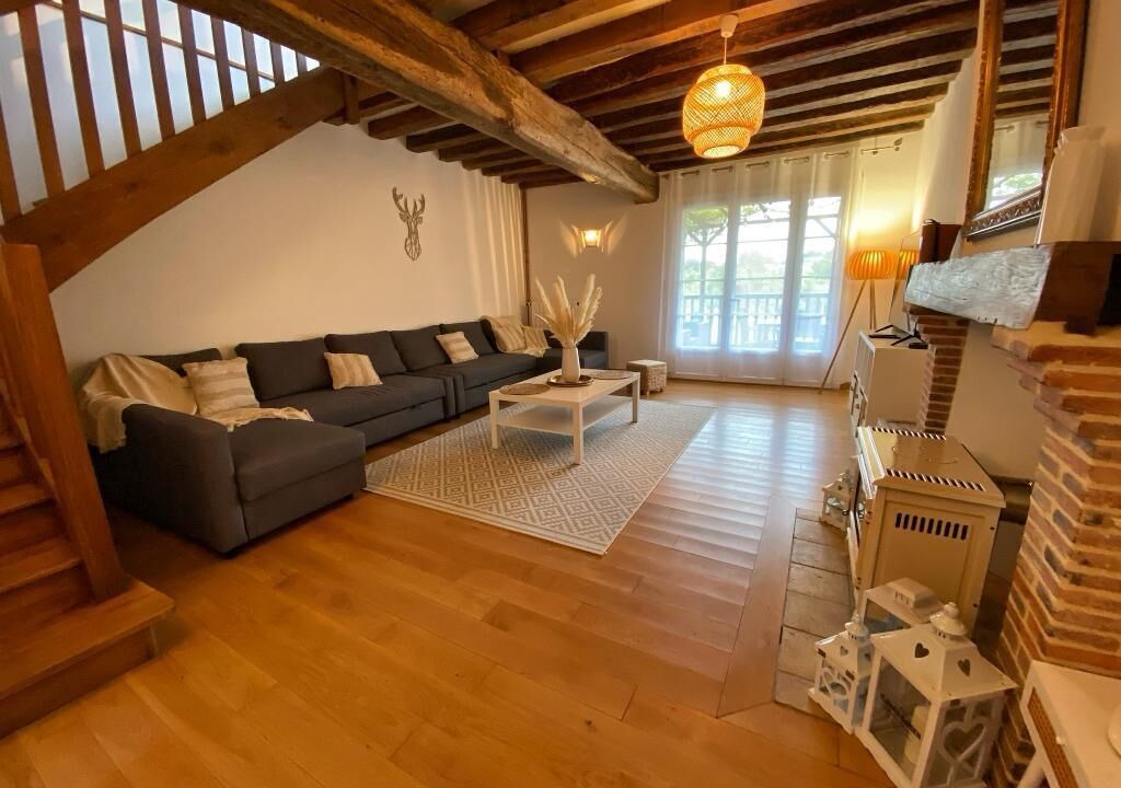 Photo of Livingroom in Chapelle-Guillaume