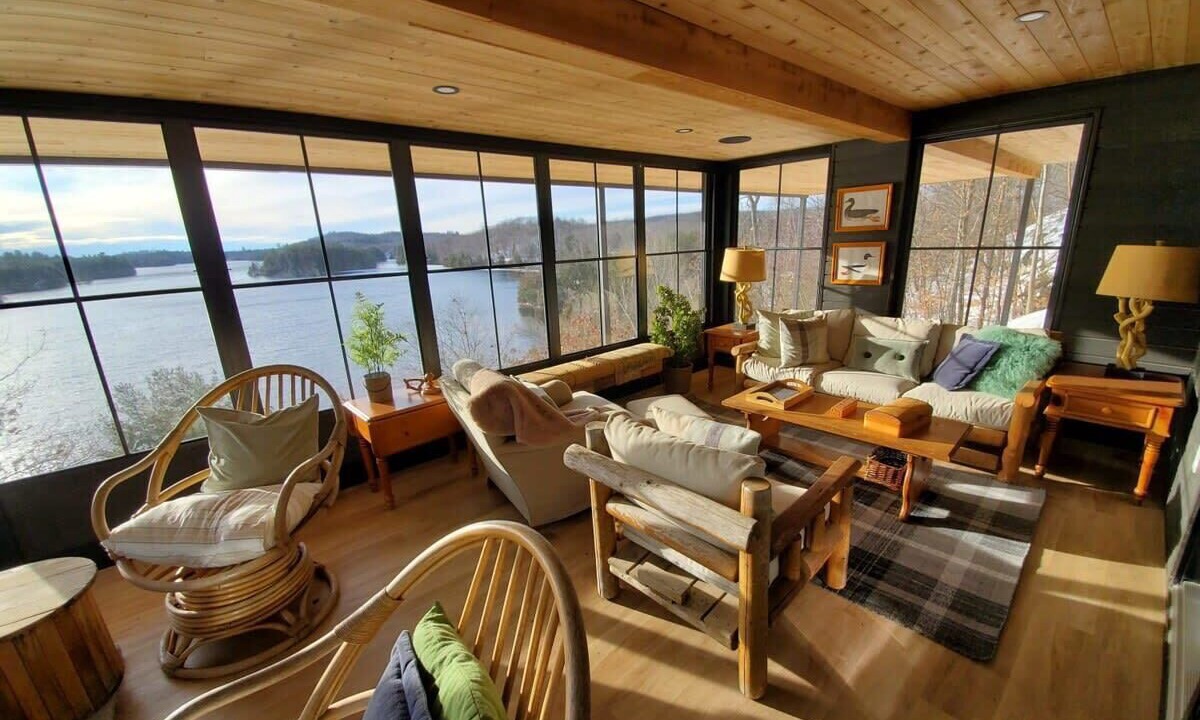 Photo of Livingroom in Val-des-Monts