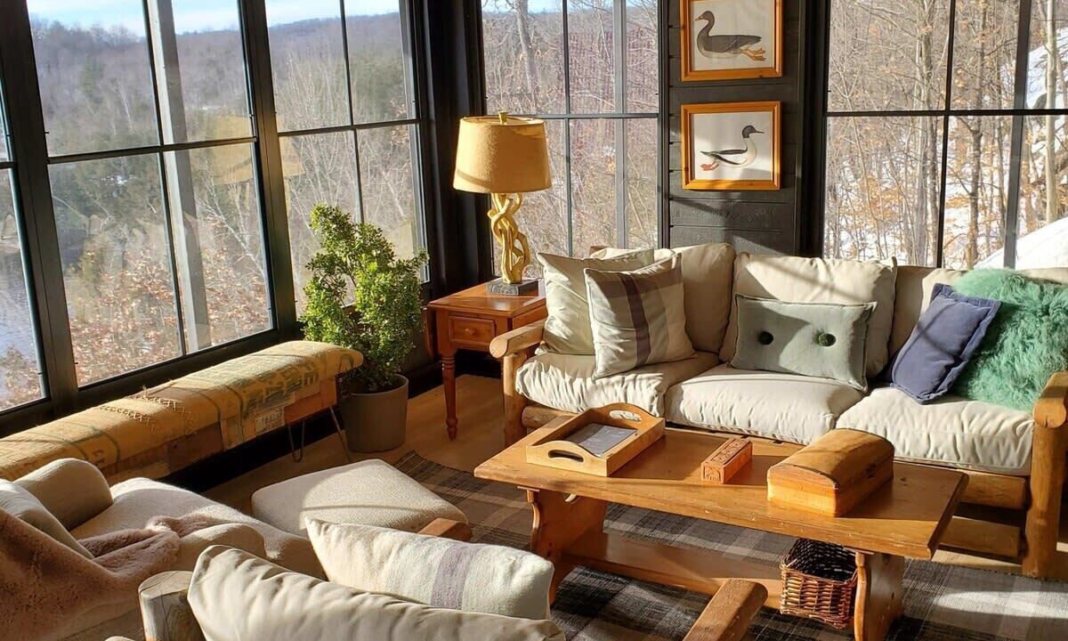 Photo of Livingroom in Val-des-Monts