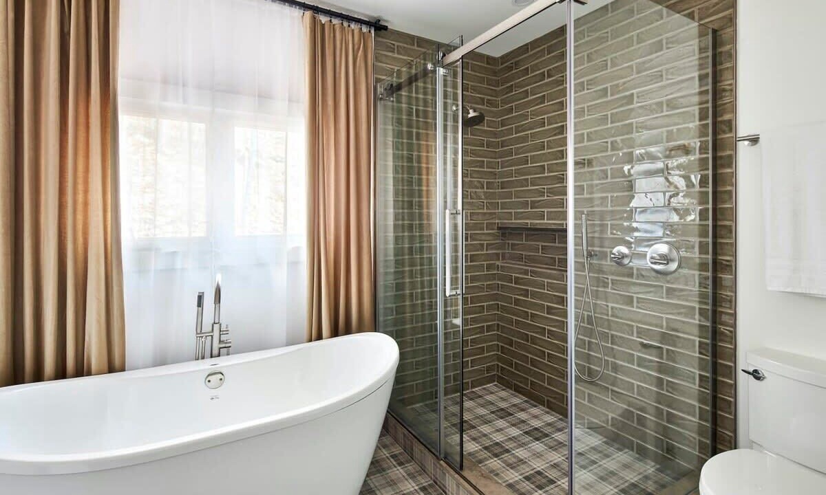 Photo of Bathroom in Val-des-Monts