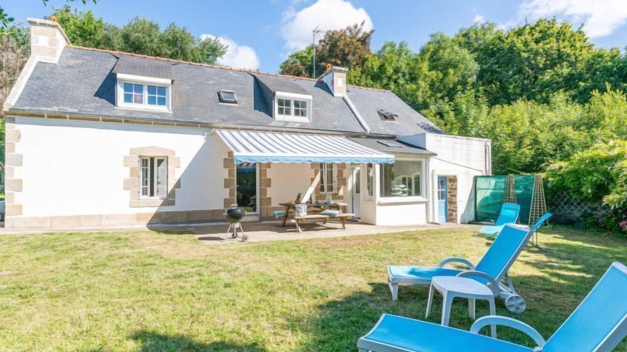 Photo of Others in Esquibien