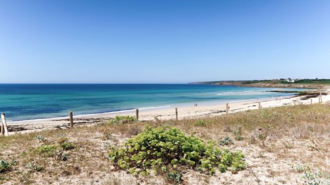 Photo of Others in Esquibien